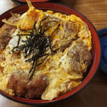 カツ丼。