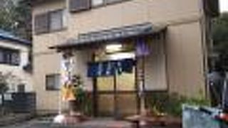 古市街道沿いの伊勢うどん屋さん。