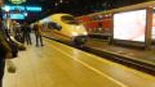 ごくたまにケルンとフランクフルト間、別方面の列車との併結あり。