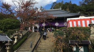 飯盛城へのルート途中にある。