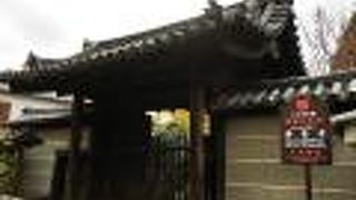 筒井順慶の菩提寺。