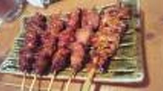 リーズナブルに美味しいヤキトンが食べられる人気店