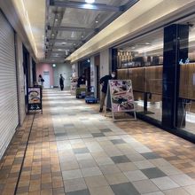 朝のエキュート品川