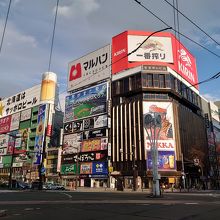 活気ある街が死にかけてるように見えた、、、