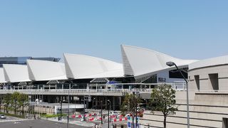 クイーンズ出たところ　パシフィコ横浜