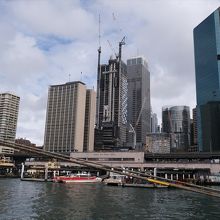 ザ・ロックスから見たサーキュラー・キー東岸の高層ビル群。