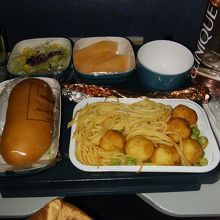 北京発　丸いのは練り物的な　味は全体的に薄め