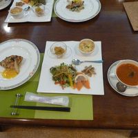 唐松岳登山後に温泉に入ってから食べた夕食は美味しかったです。
