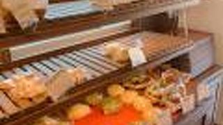 ベーカリー ボンブエーノボーノ