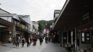 どのお店も扱っている内容が同じような物が多いように思われました。