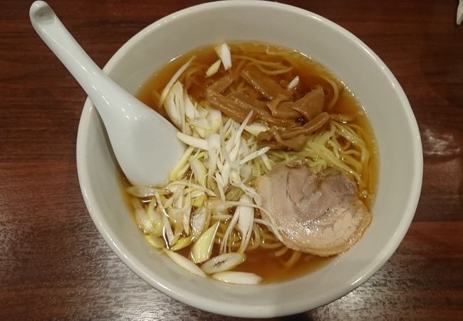 ラーメンと焼餃子６個をいただきました