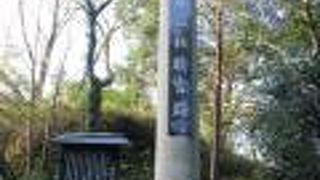 メインとなる参道からは右に外れて呉橋方面に向かってしばらく歩いた先。