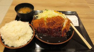 コストパフォーマンスの良いとんかつ屋さんです。