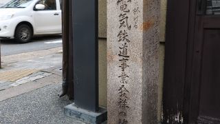 琵琶湖疏水と電車