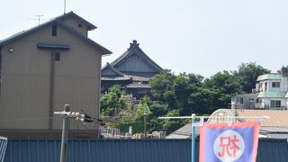 岬の丘の上の寺