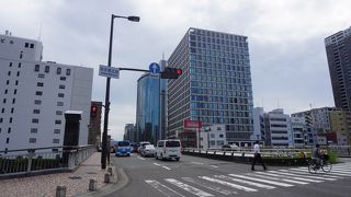 中之島の開発に尽力した豪商、淀屋常安にちなむもの