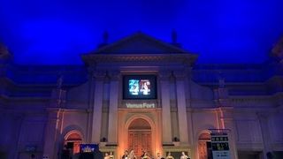 お台場ハワイアンフェスタをみに行きました、ダンスショーや、おいしい屋台がでていて、とても楽しかったです。