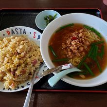 台湾ラーメン＋炒飯のセット