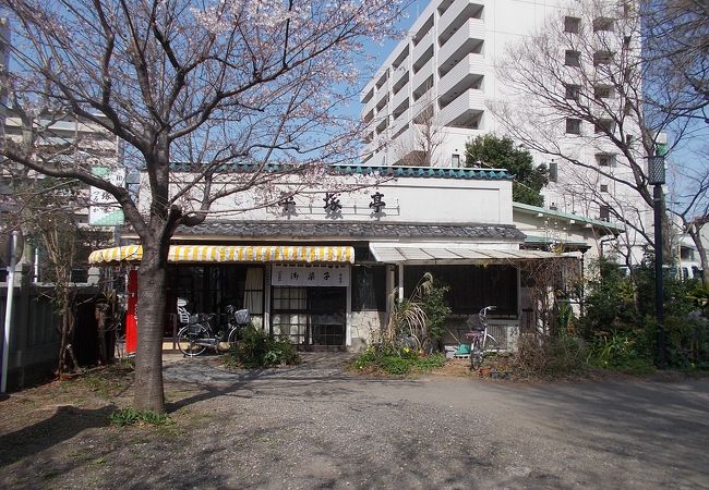 亭 おかしな 刑事 平塚
