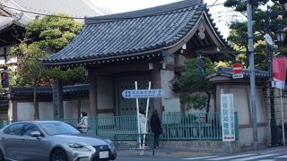 中杉通り沿いのお寺