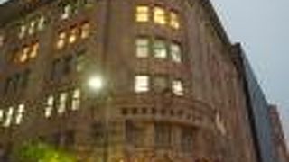 旧居留地のシンボル