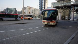 JR新潟駅南口から出ます。