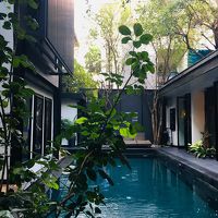 プールはとてもコンパクト。泳いでる人は見かけませんでした。