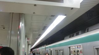 なかなか座れなくなった。