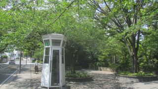 公衆電話ボックスがありました