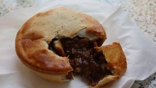 シドニー名物ミートパイの有名店