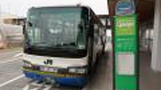 空港と青森駅間を結ぶ