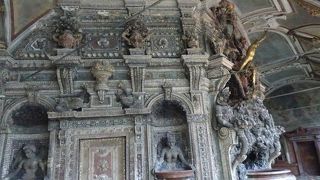 とにかく豪華な宮殿　時間に余裕を持って