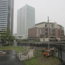 北仲通北第ニ公園