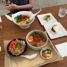 モモサンラーメン ワイキキ