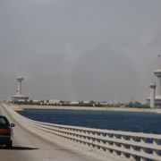 サウジとバーレーンを結ぶ海上橋