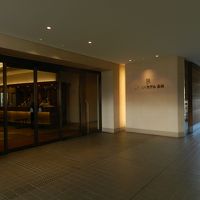 ホテルのエントランス