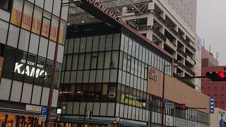 瓦町と片原町の間くらい