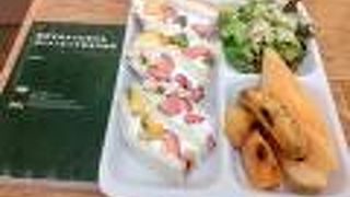 お値打ち価格のフルーツパーラー