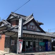 前玉神社の隣です