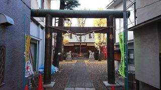 落ち着いた雰囲気の神社