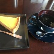 とてもお洒落のカフェでした、店内が使っている家具は全部木製で、とてもぬくもりを感じました。