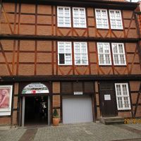 地下駐車場入り口（開閉はレセプションが画像を見て行う）