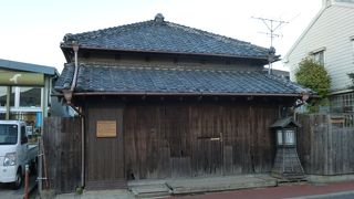 当時の街道沿いの様子を少し感じることができます