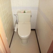 トイレ。ウォッシュレット付、清潔です。