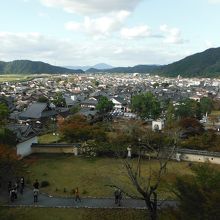 有子山稲荷神社(境内から出石市街地展望)
