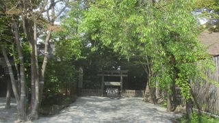 伊勢山皇大神宮 大神神社磐座