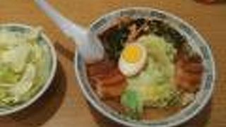 老舗ラーメン店