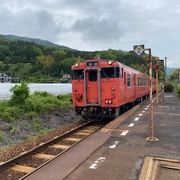 山間と街中をつなぐ鉄路