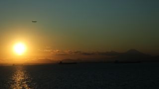 休日は渋滞の覚悟を