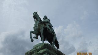 皇帝ヴィルヘルム2世騎馬像
